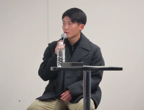 巨人】平内龍太がファンに筋トレ伝授＆日本一誓う「タンクトップで銀座