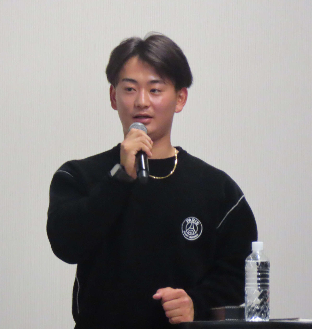 よみうりランドでトークショーに参加する巨人宮原（撮影・北村健龍）