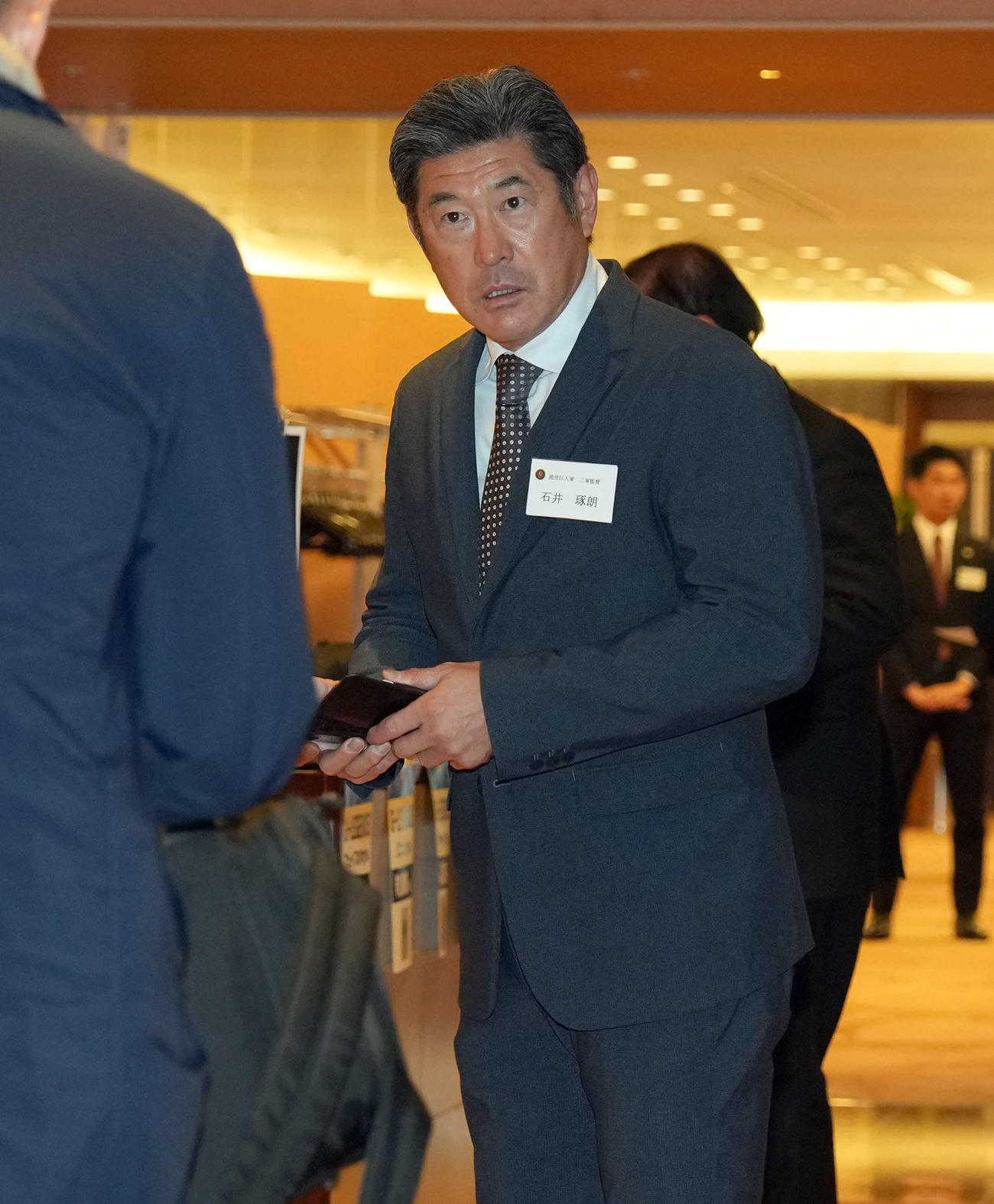 巨人軍OB会総会に出席した巨人石井琢朗2軍監督（撮影・たえ見朱実）