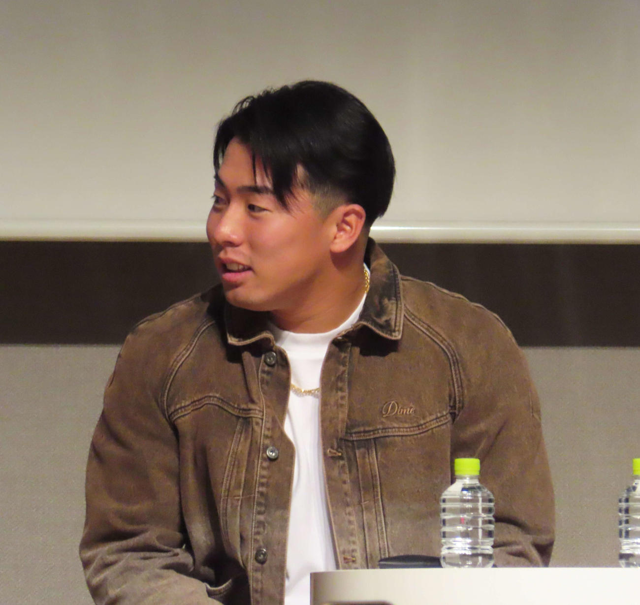 「THE TALK 2025　読売ジャイアンツ　スペシャルトークショー」に参加した巨人浅野（撮影・水谷京裕）