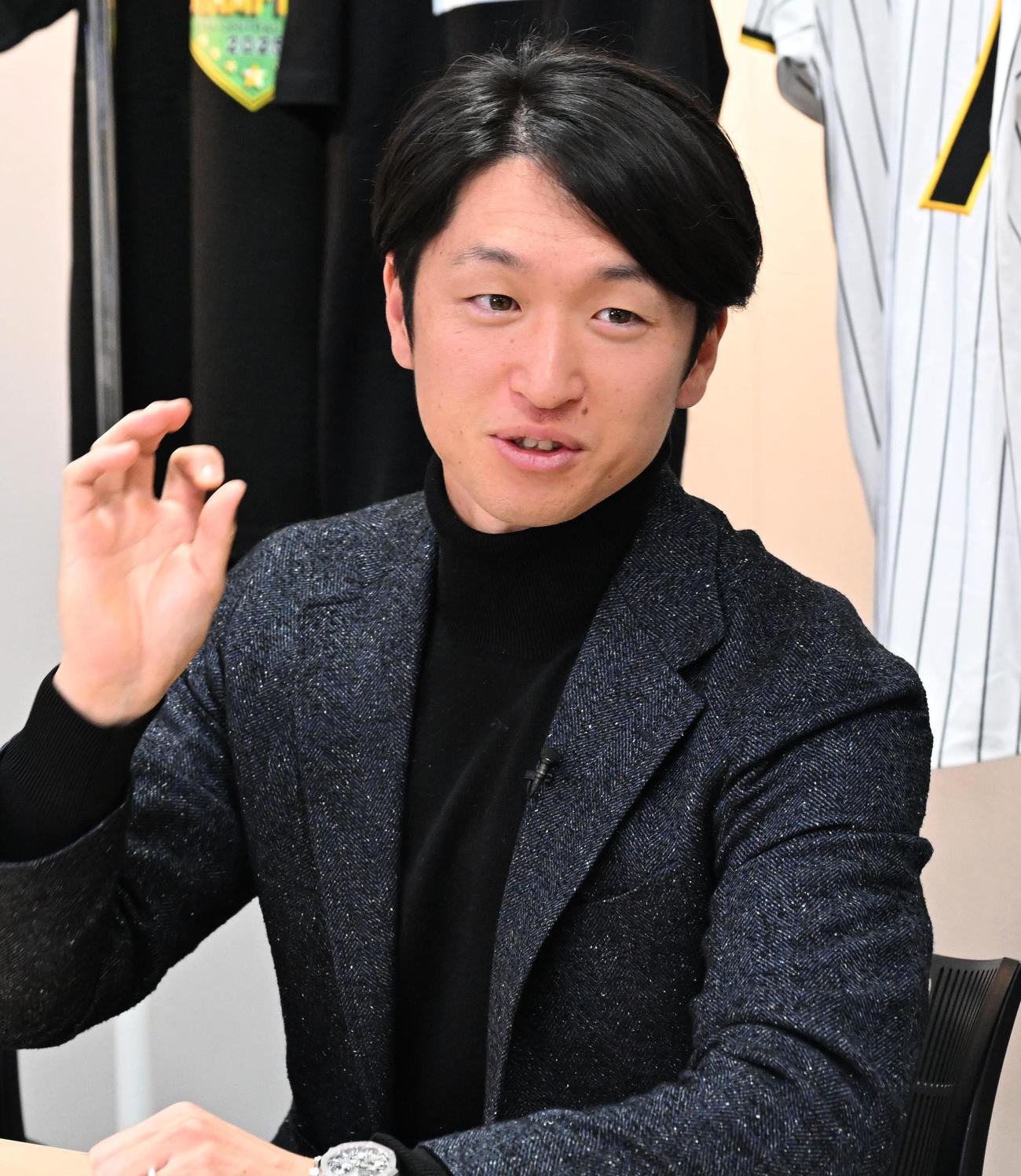 収録前に話す近本（撮影・石井愛子）