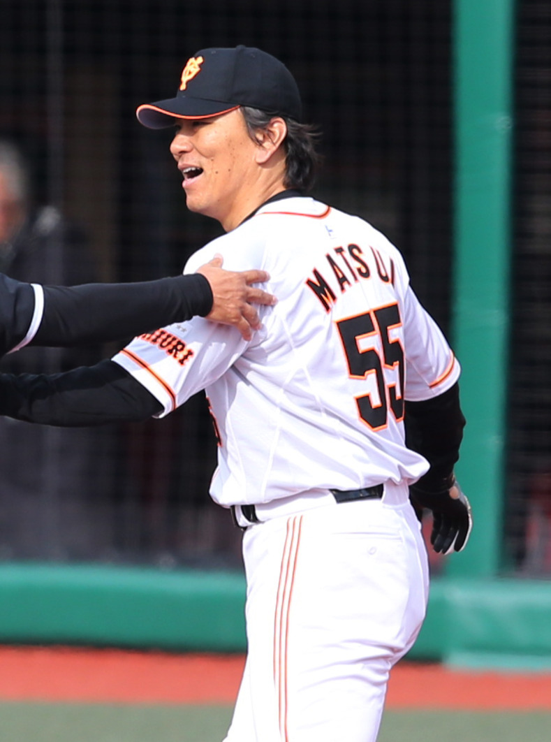 OB戦でプレーする巨人松井秀喜氏（2014年11月撮影）