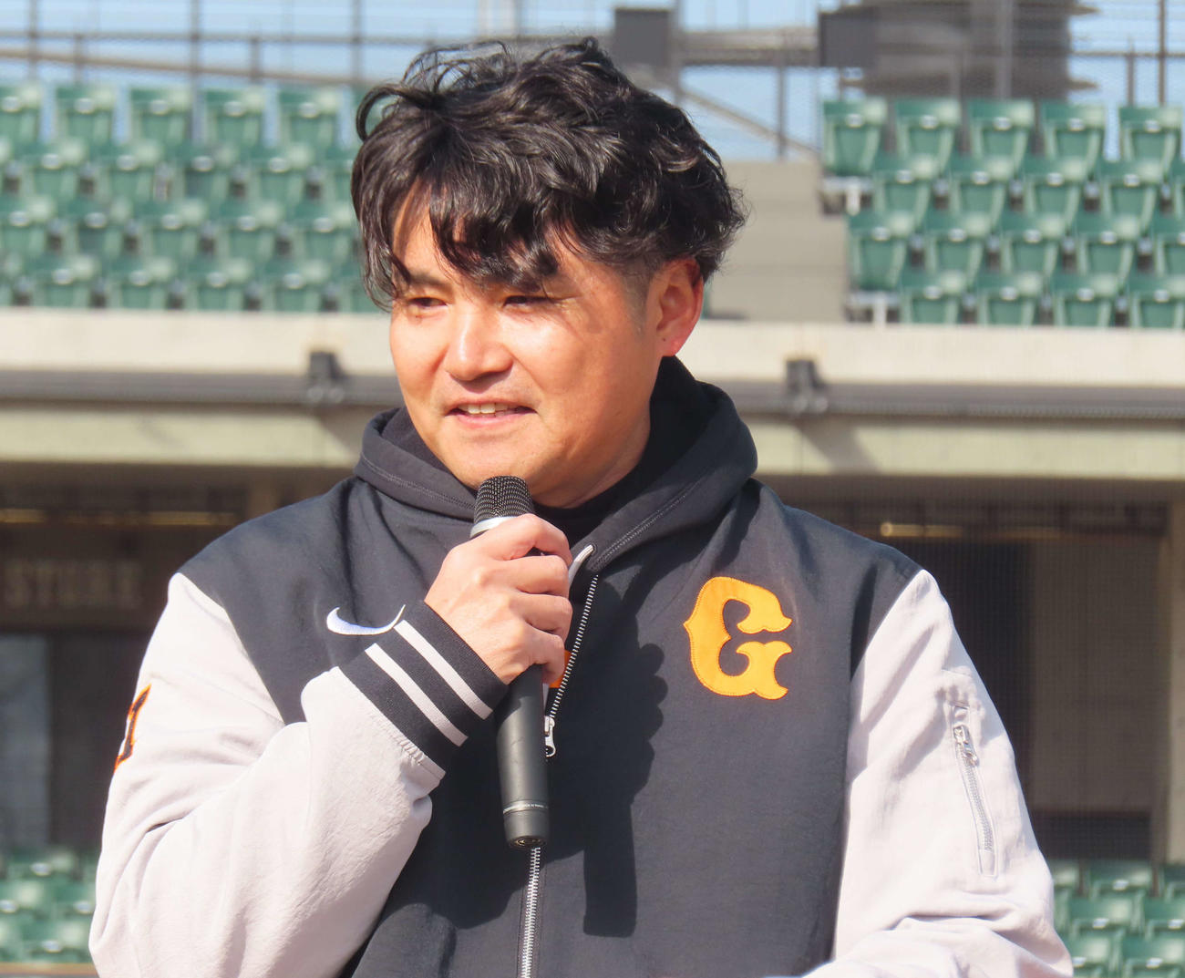 トークショーに出席した杉内1軍投手チーフコーチ（撮影・水谷京裕）