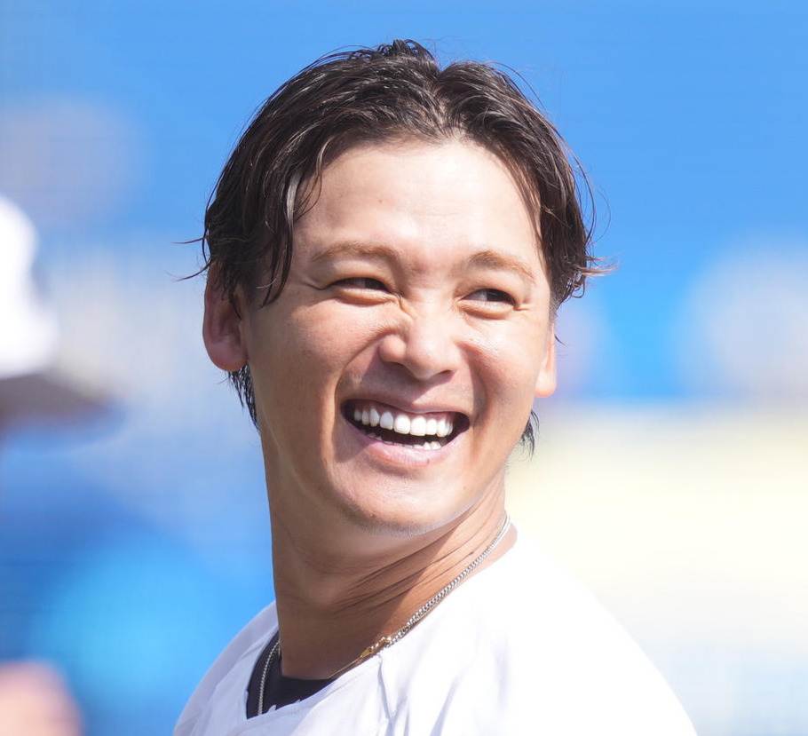 ロッテ石川慎吾（2024年5月撮影）