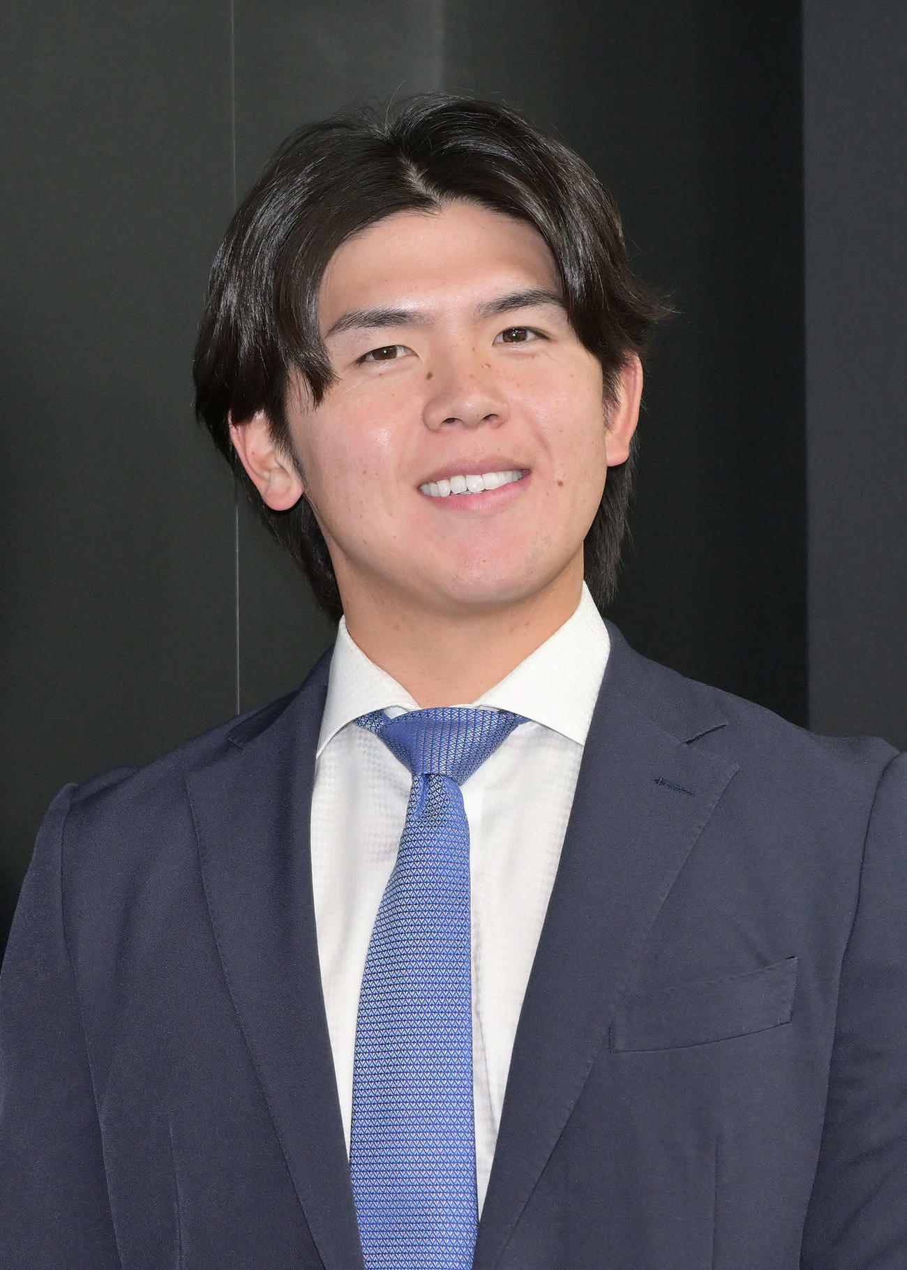 契約更改を終え来シーズンの抱負を語った日本ハム清水優（撮影・滝沢徹郎）