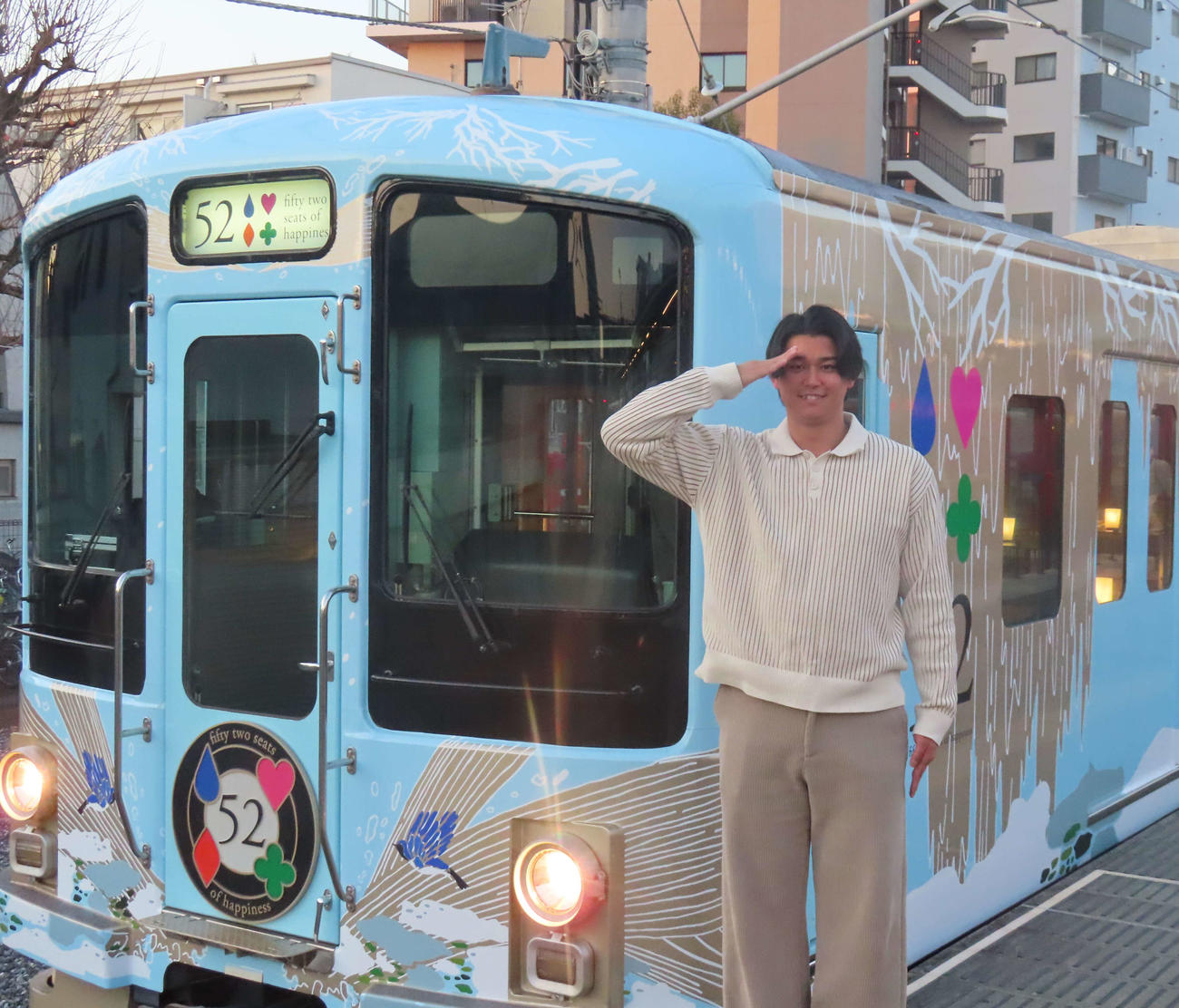 西武鉄道「52の至福」に乗車した西武西川（撮影・北村健龍）