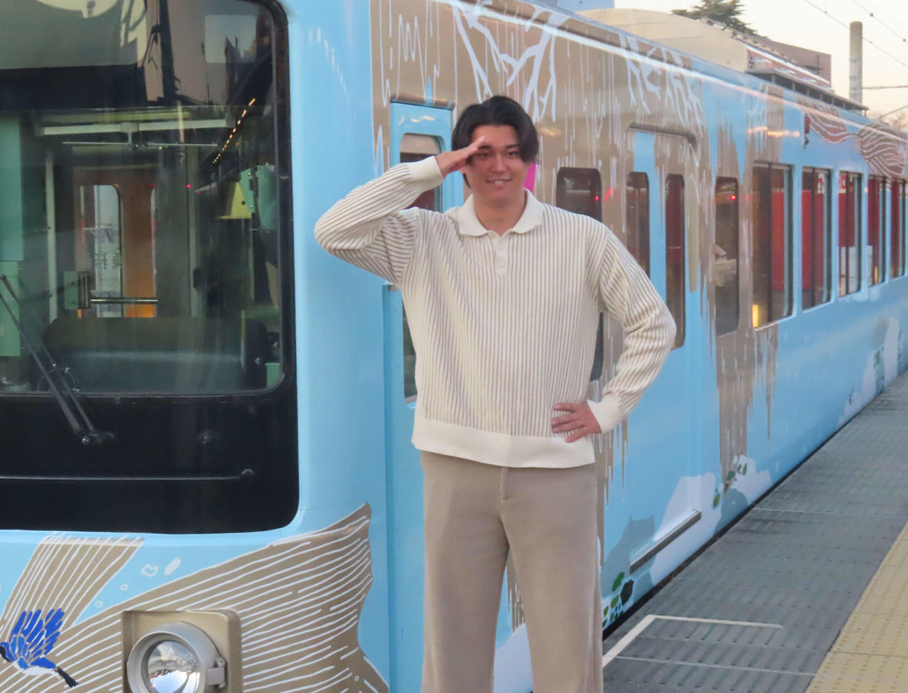 西武鉄道「52の至福」に乗車した西武西川（撮影・北村健龍）