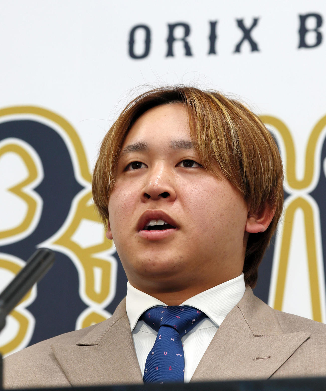 契約を更改し会見するオリックス宮城（撮影・加藤哉）