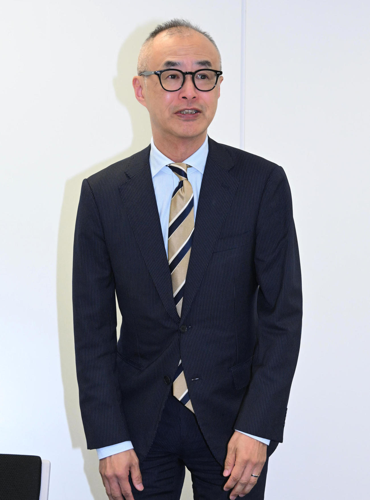 年内での退任を発表し、会見するオリックス湊通夫代表取締役社長