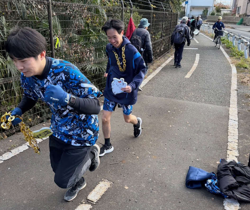 西武ファン有志が「多摩湖駅伝」を企画・実行した（写真は読者提供）