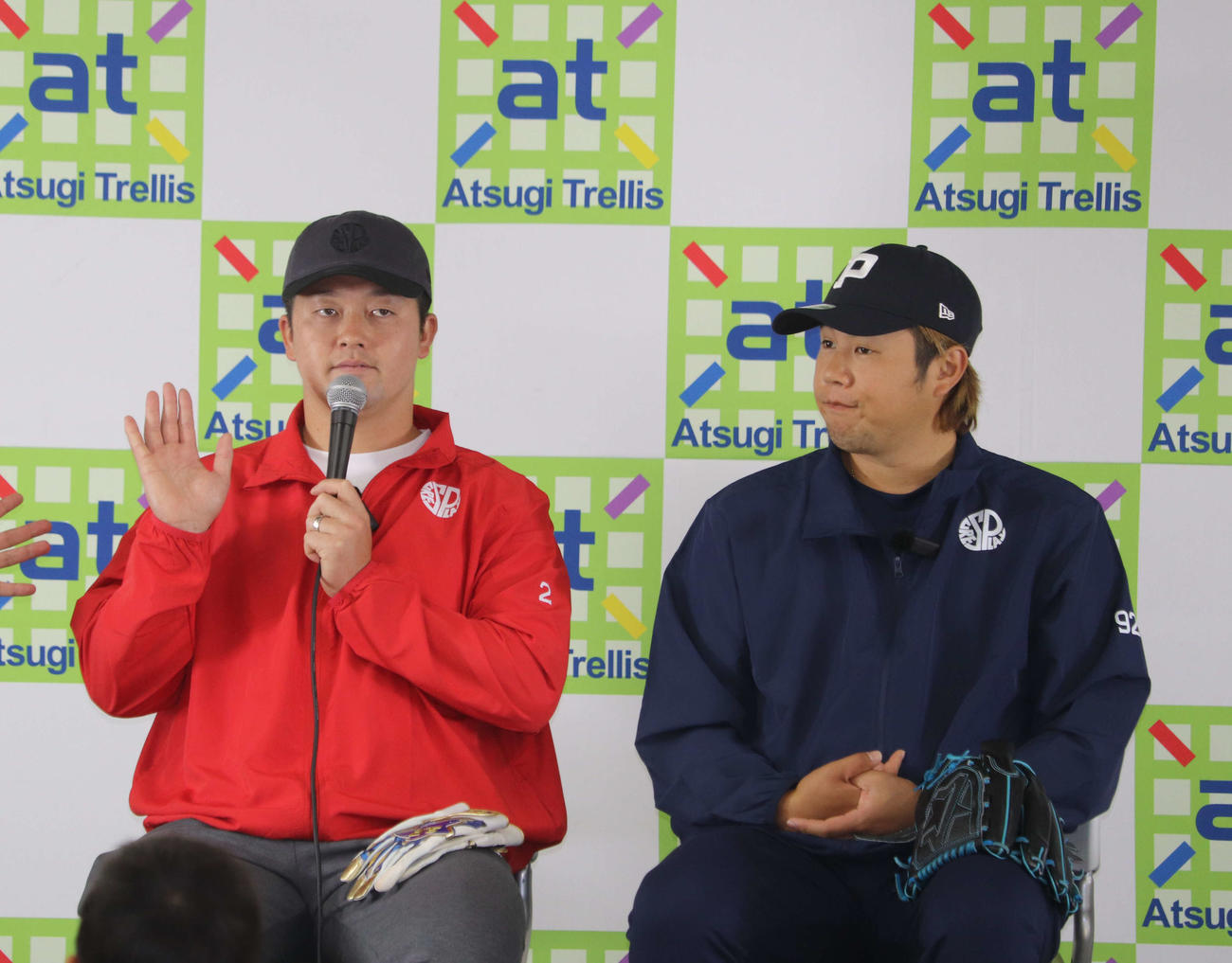 トークショーに出演したDeNA牧（左）、堀岡（撮影・小早川宗一郎）