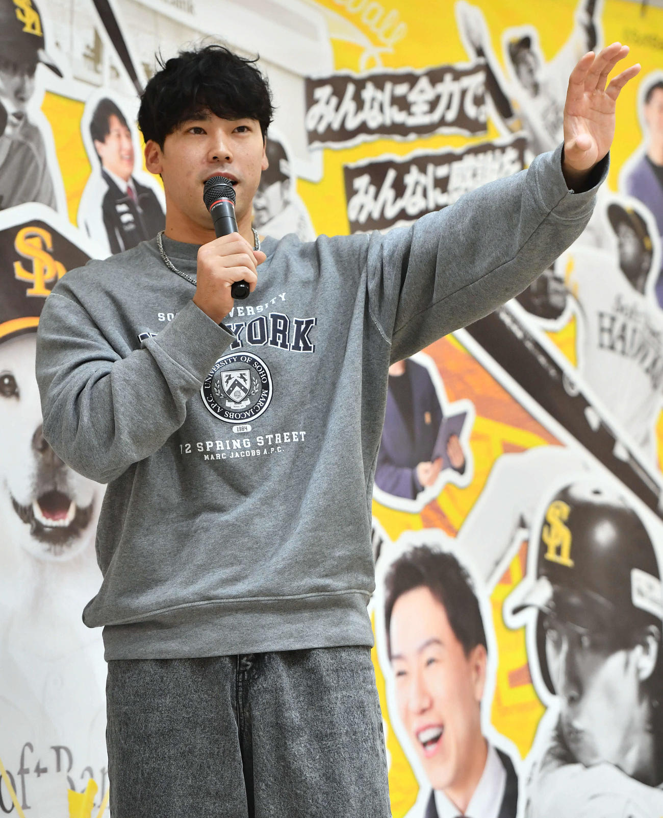 トークショーを行ったソフトバンク尾形（撮影・岩下翔太）
