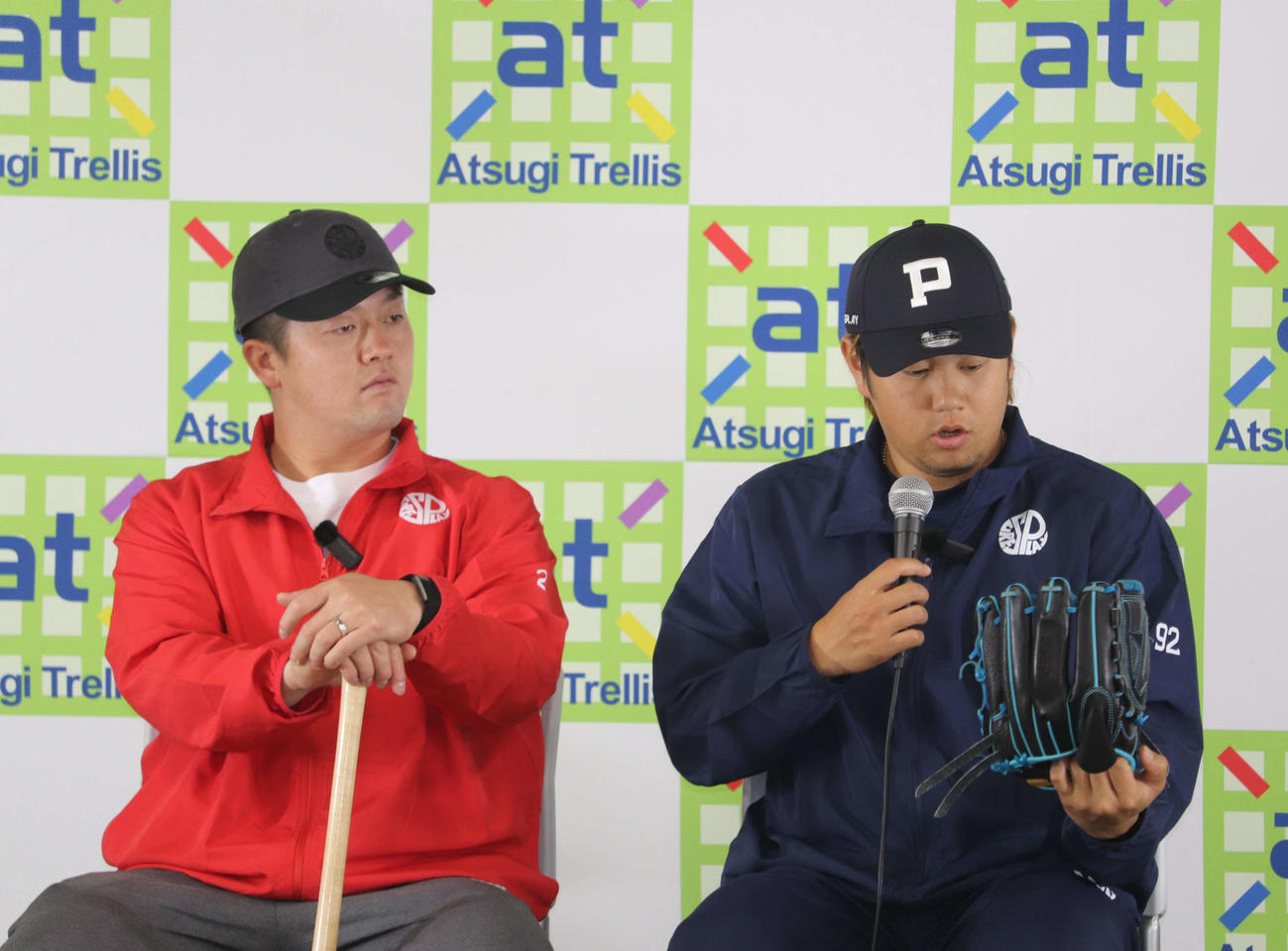 トークショーに出演したDeNA牧（左）、堀岡（撮影・小早川宗一郎）