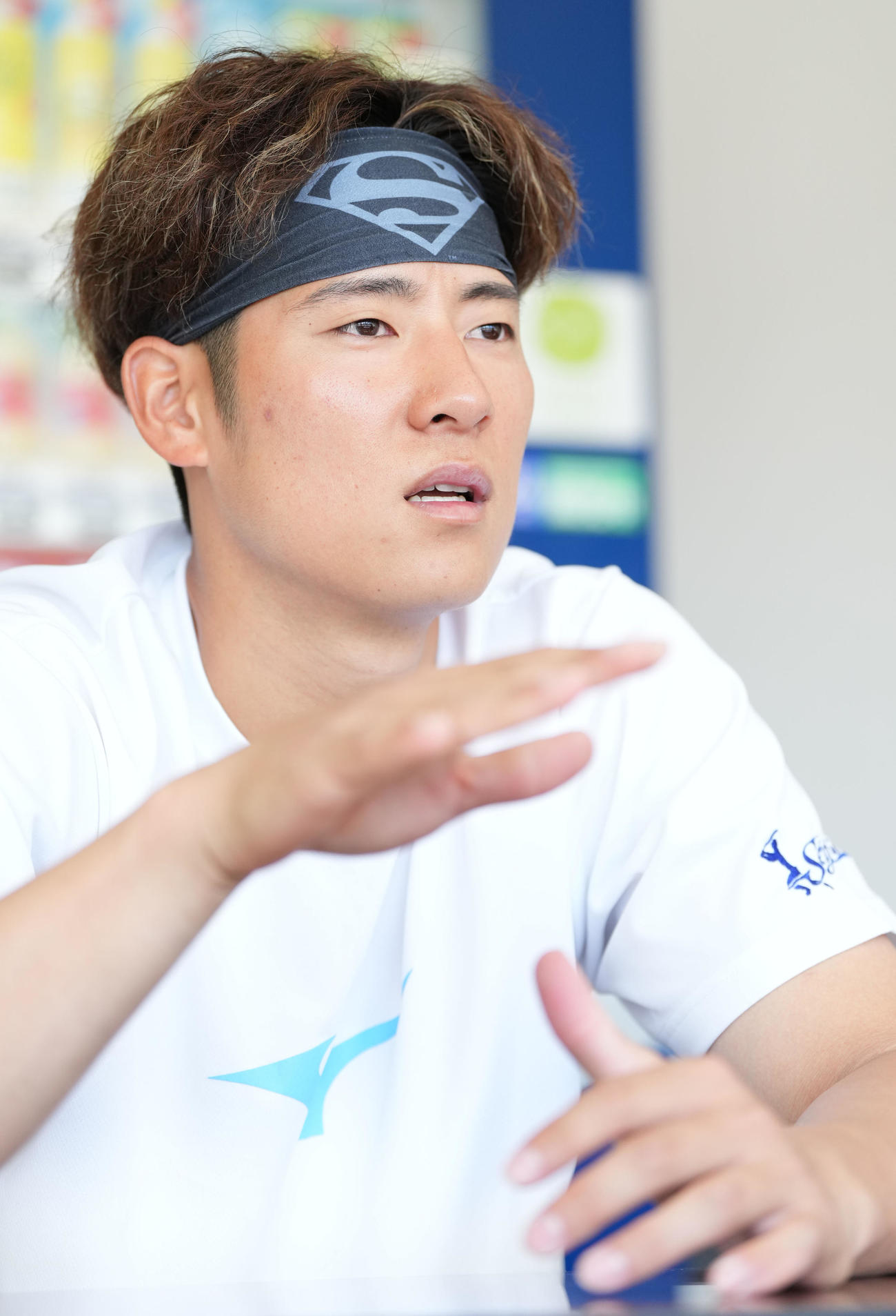 ※使用注意※掲載日未定・年末紙面掲載予定　中日ドラゴンズ・上林誠知インタビュー（撮影・森本幸一）＝2025年11月29日、ナゴヤ球場