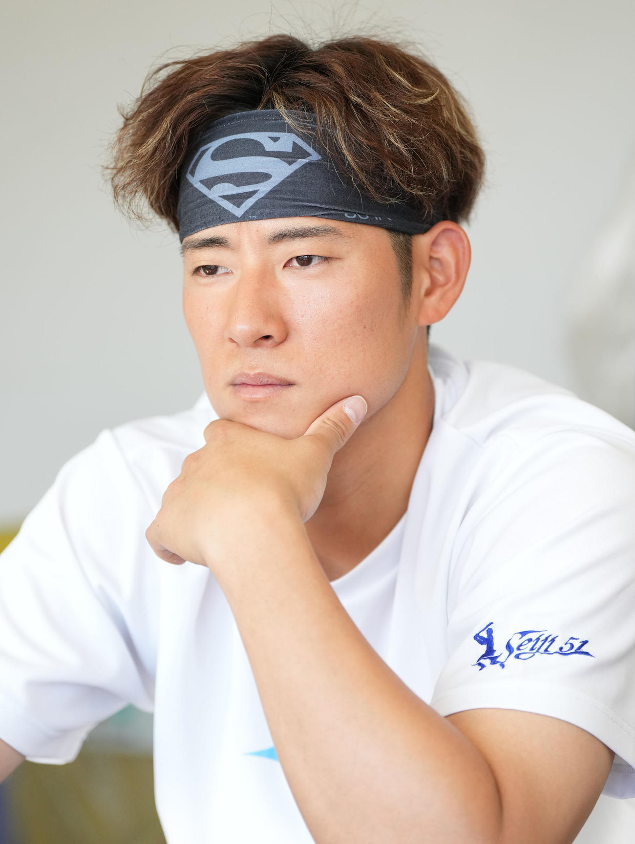 ※使用注意※掲載日未定・年末紙面掲載予定　中日ドラゴンズ・上林誠知インタビュー（撮影・森本幸一）＝2025年11月29日、ナゴヤ球場