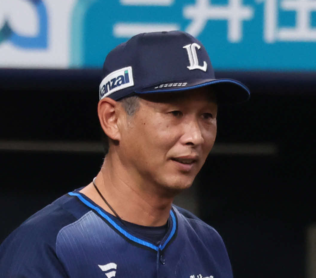 西武西口文也監督（2025年10月撮影）