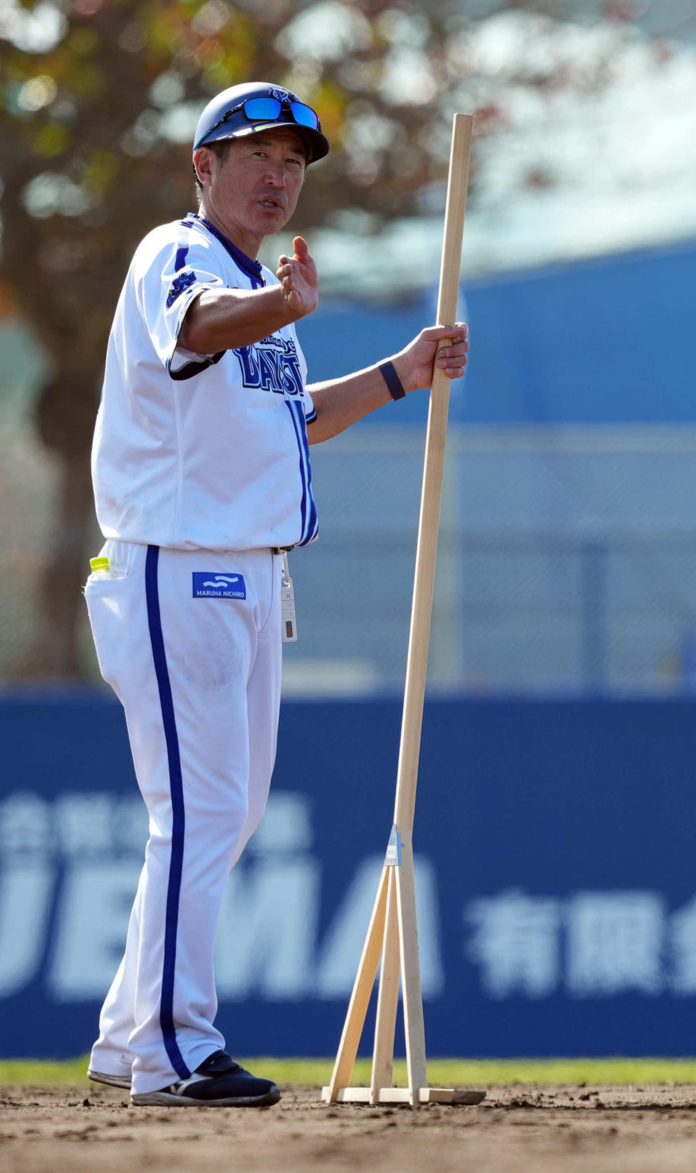 DeNA石井琢朗コーチ（2024年2月撮影）