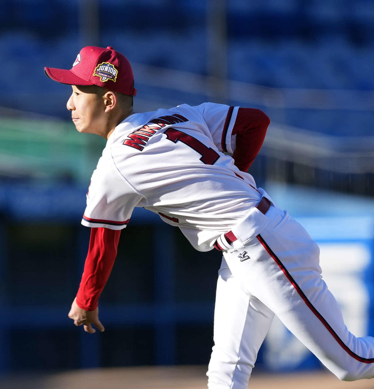 先発の広島ジュニア・三上（撮影・小島史椰）