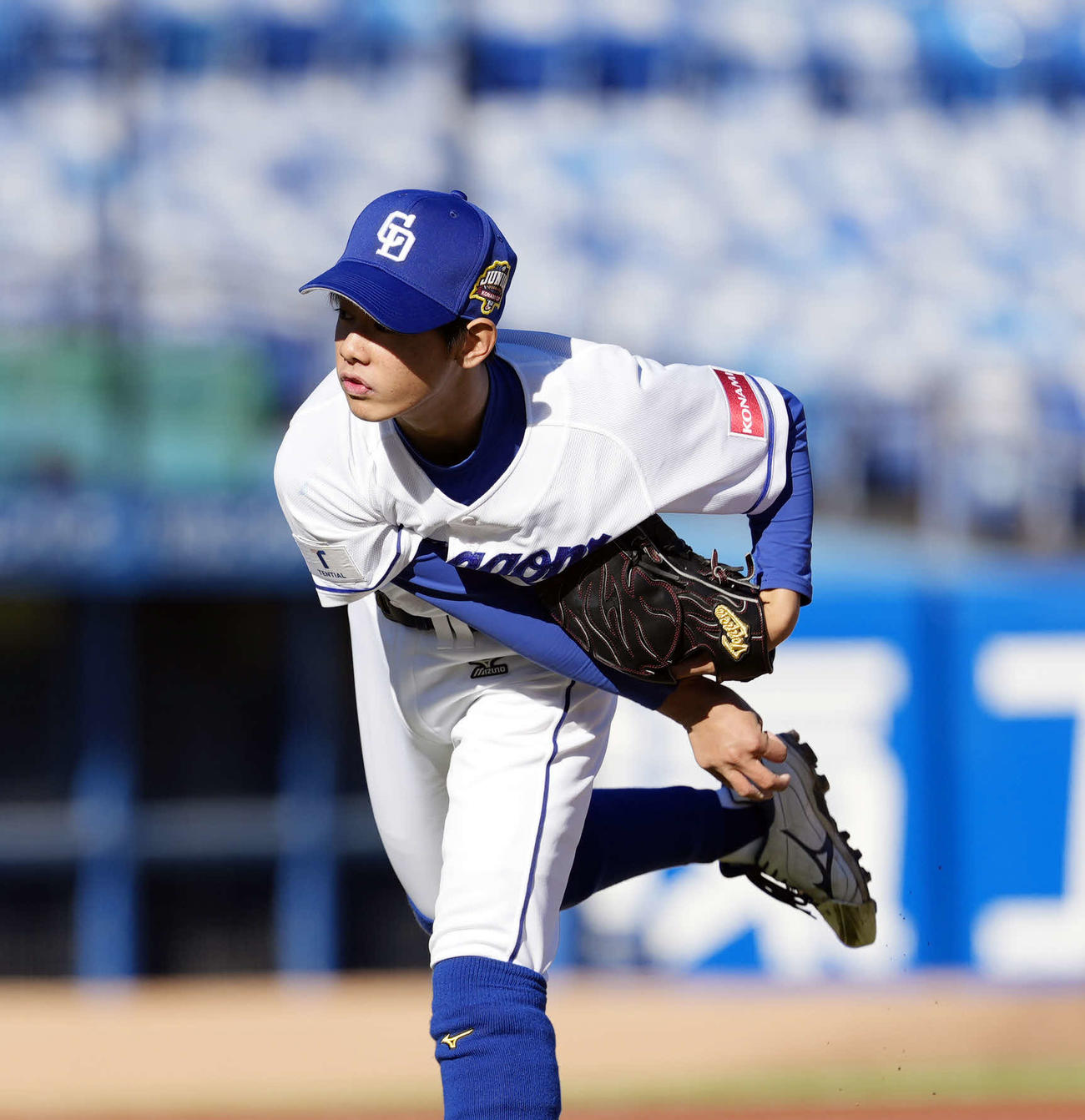 先発の中日ジュニア・広瀬（撮影・小島史椰）