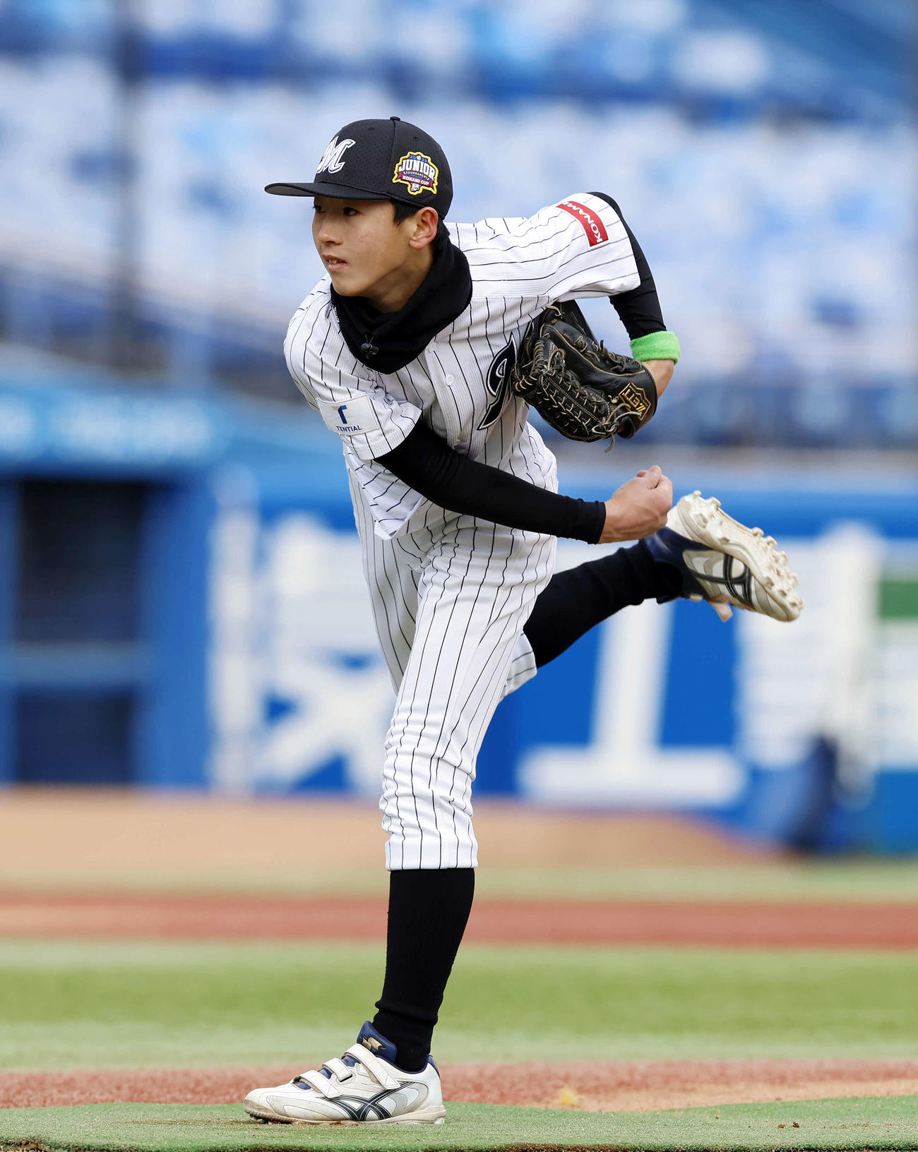 ロッテジュニア対ソフトバンクジュニア　2番手で登板したロッテジュニア・庄司（撮影・山本朝陽）
