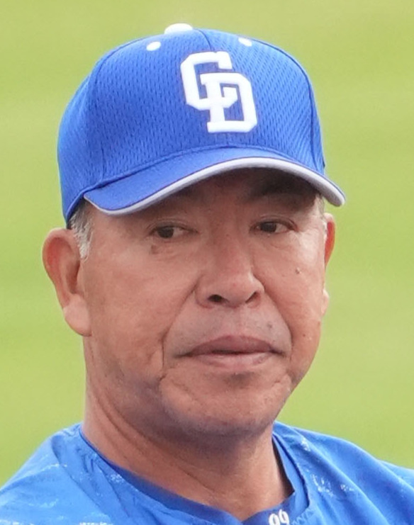 井上一樹監督（2025年10月撮影）