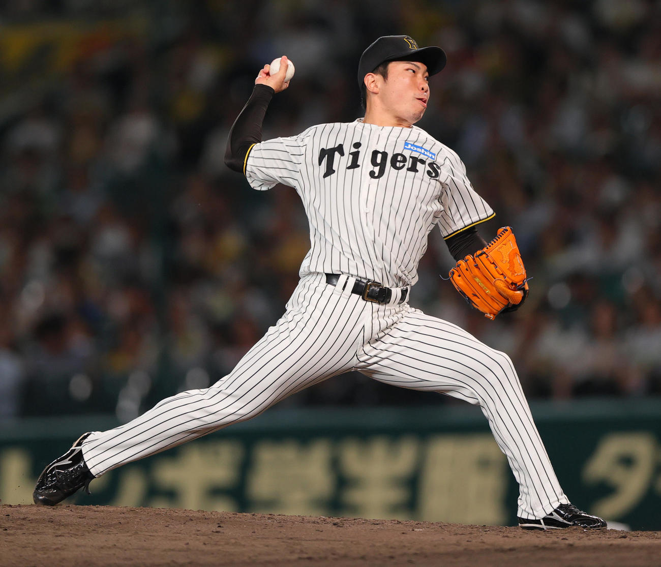 9回表に登板する石井大智
