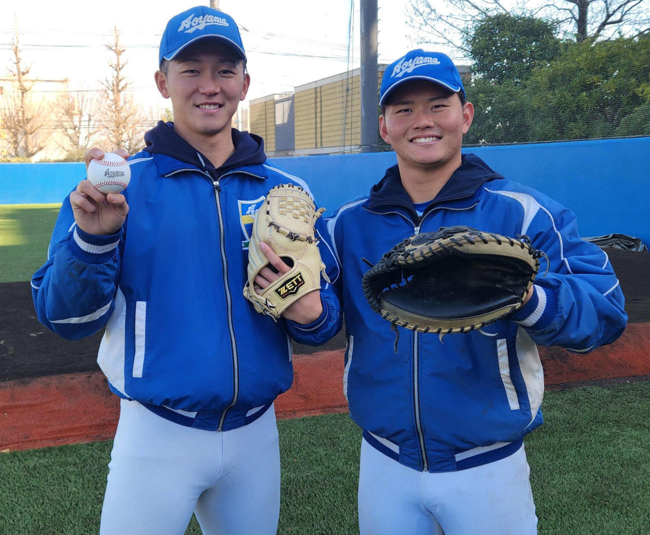 青学大の鈴木泰成（左）と渡部海（2025年12月撮影）
