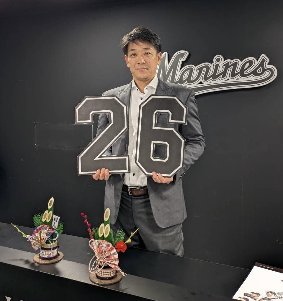 取材対応をおこなったサブロー監督（撮影・星夏穂）