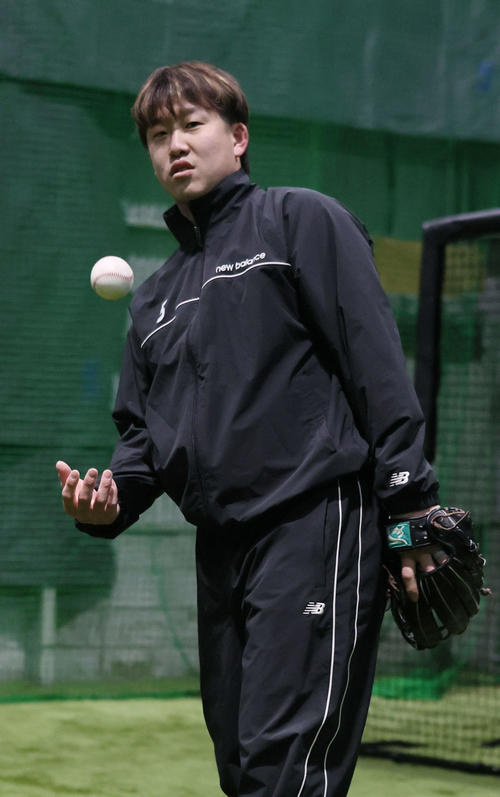 広島】小園海斗が自主トレ公開 WBCに「出たい気持ちは強く」急ピッチ