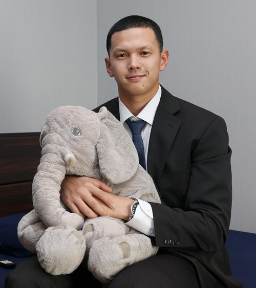 象のぬいぐるみを持って虎風荘に入寮した阪神ドラフト5位の能登