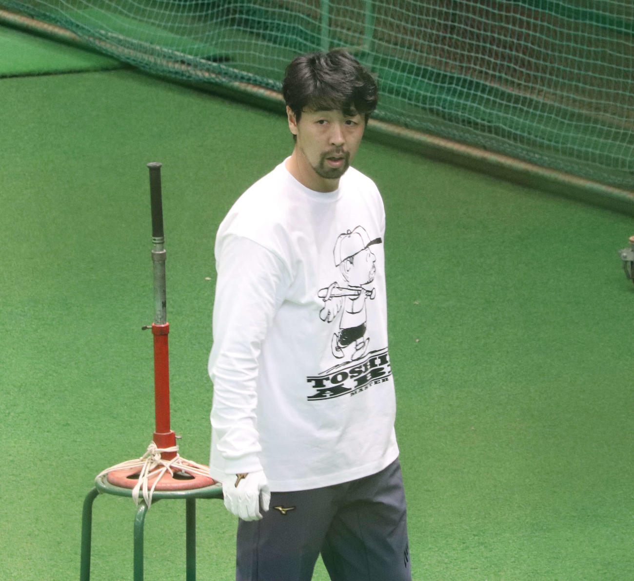 ナゴヤ球場で自主練習を行う中日阿部