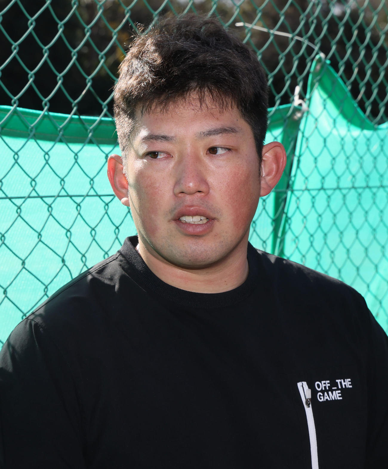 阪神伊原とともに自主トレを行っているヤクルト大西（撮影・加藤哉）