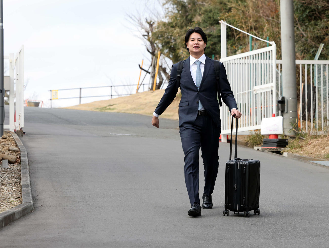 入寮した巨人ドラフト2位の田和（撮影・浅見桂子）