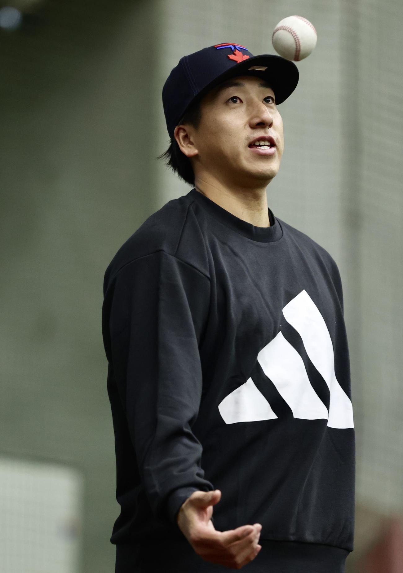 キャッチボールする巨人大勢（撮影・河田真司）