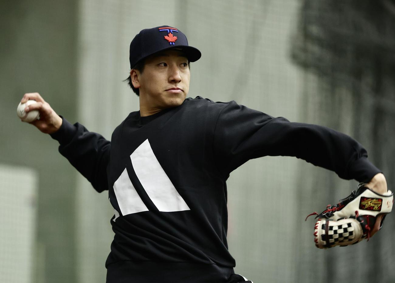 キャッチボールする巨人大勢（撮影・河田真司）