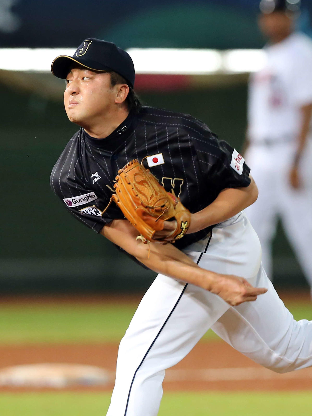 世界野球WBSCプレミア12 1次ラウンドB組　第4戦　日本対米国　9回に日本5番手で登板した沢村拓一（2015年11月撮影）