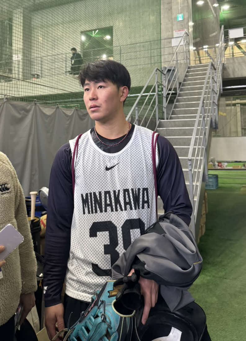 ジャイアンツ球場での自主トレに登場した巨人ドラフト4位の皆川（撮影・小早川宗一郎）