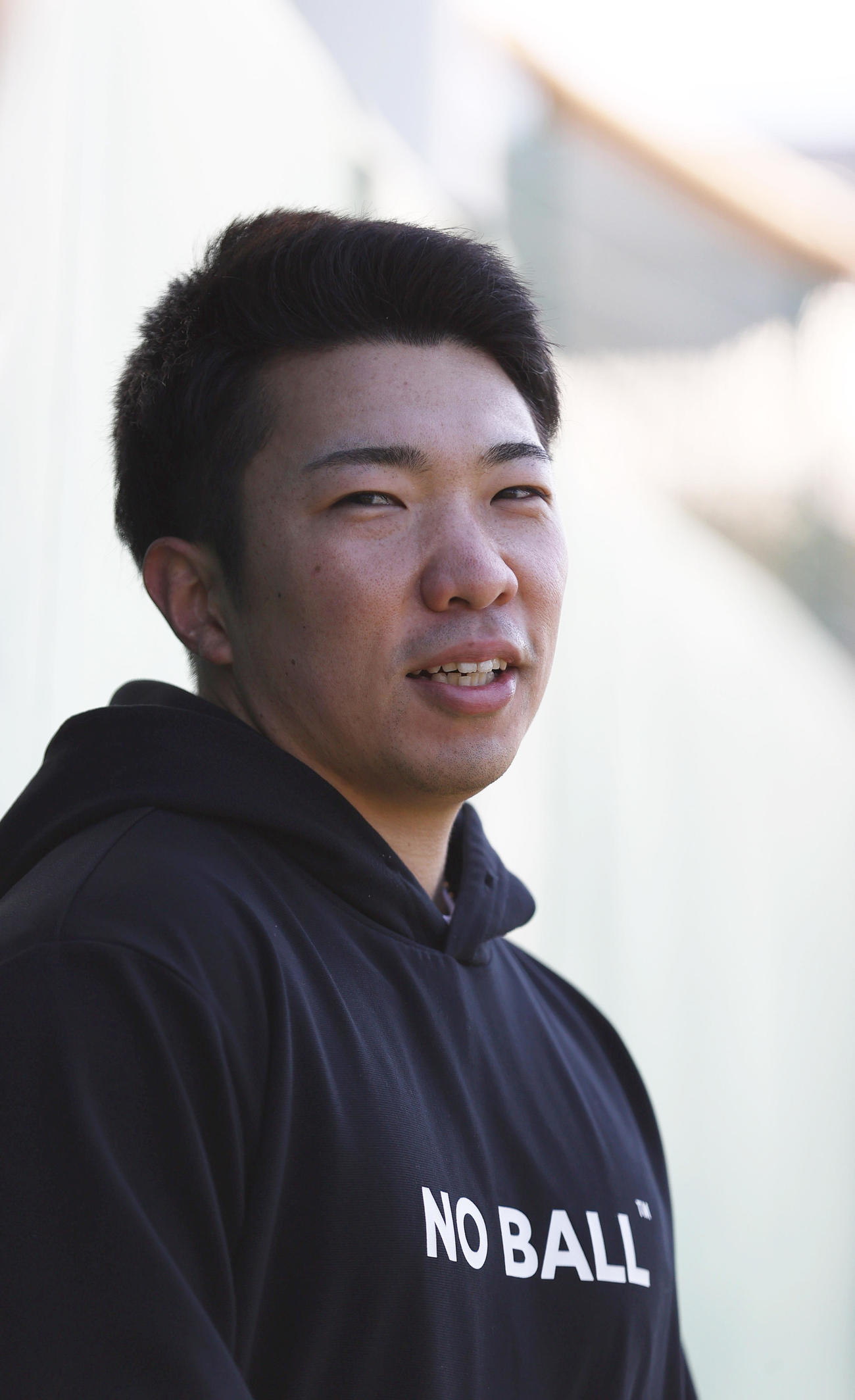 SGLスタジアムで自主トレを公開した阪神石井（撮影・上山淳一）