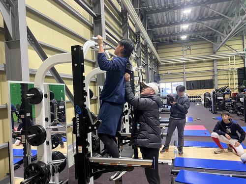 元ソフトバンク監督の工藤公康氏が台湾の若手5投手を指導「日本の
