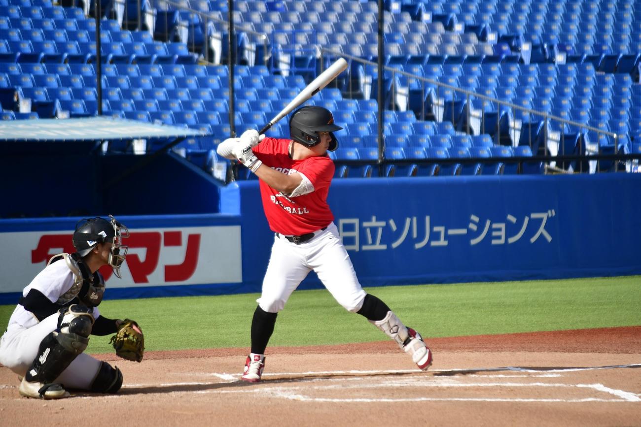 ショーケースに参加したオリックス3位佐藤龍月の兄の佐藤志龍（撮影・平山連）
