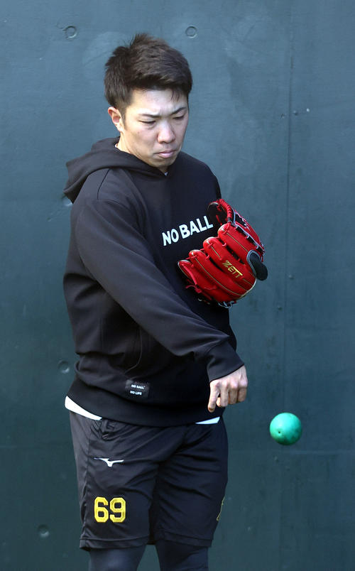 阪神】石井大智が落とします！WBCも虎も連覇導く新フォークに「手応え