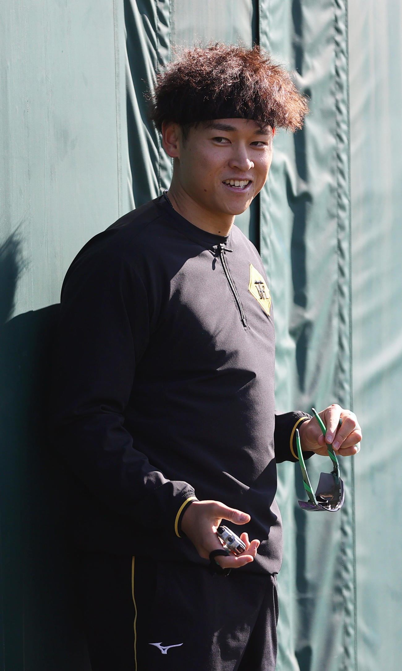 SGLスタジアムで自主トレする阪神早川（撮影・上山淳一）