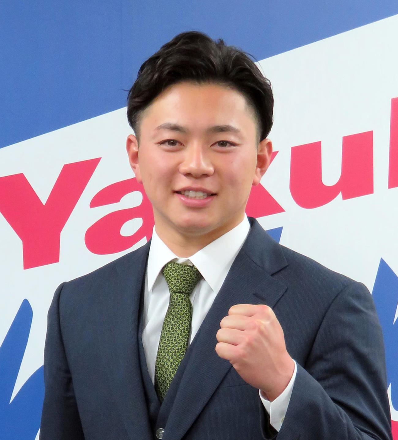 ロッテから現役ドラフトでヤクルトに移籍した際の成田翔氏（2022年12月撮影）