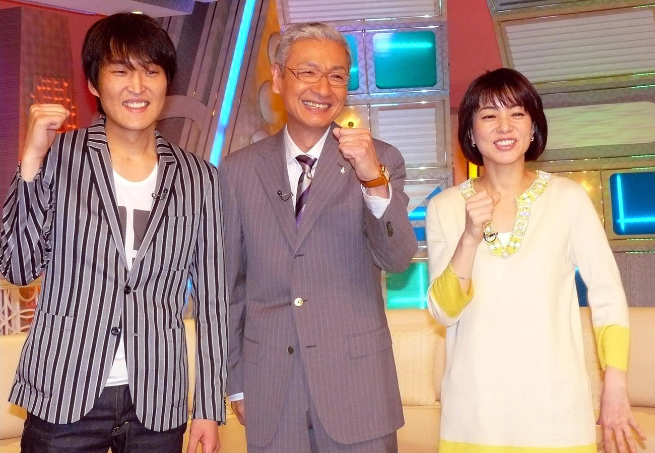 TBS「クメピポ！」制作発表会見　新番組で意気込む、左から千原ジュニア、久米宏さん、八木亜希子（09年4月撮影）