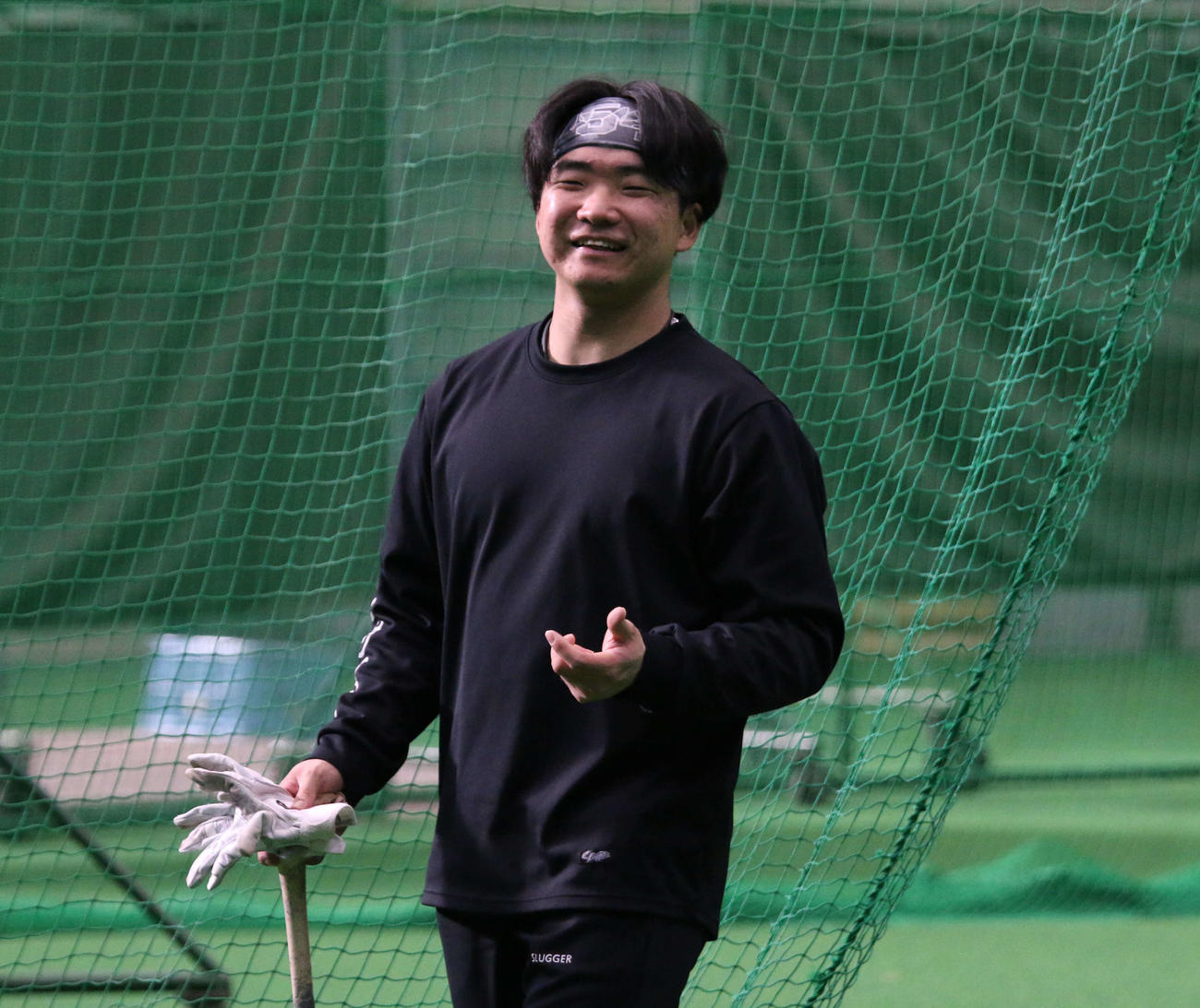 2軍本拠地の千葉・鎌ケ谷で自主トレを行った日本ハム山県（撮影・木下大輔）