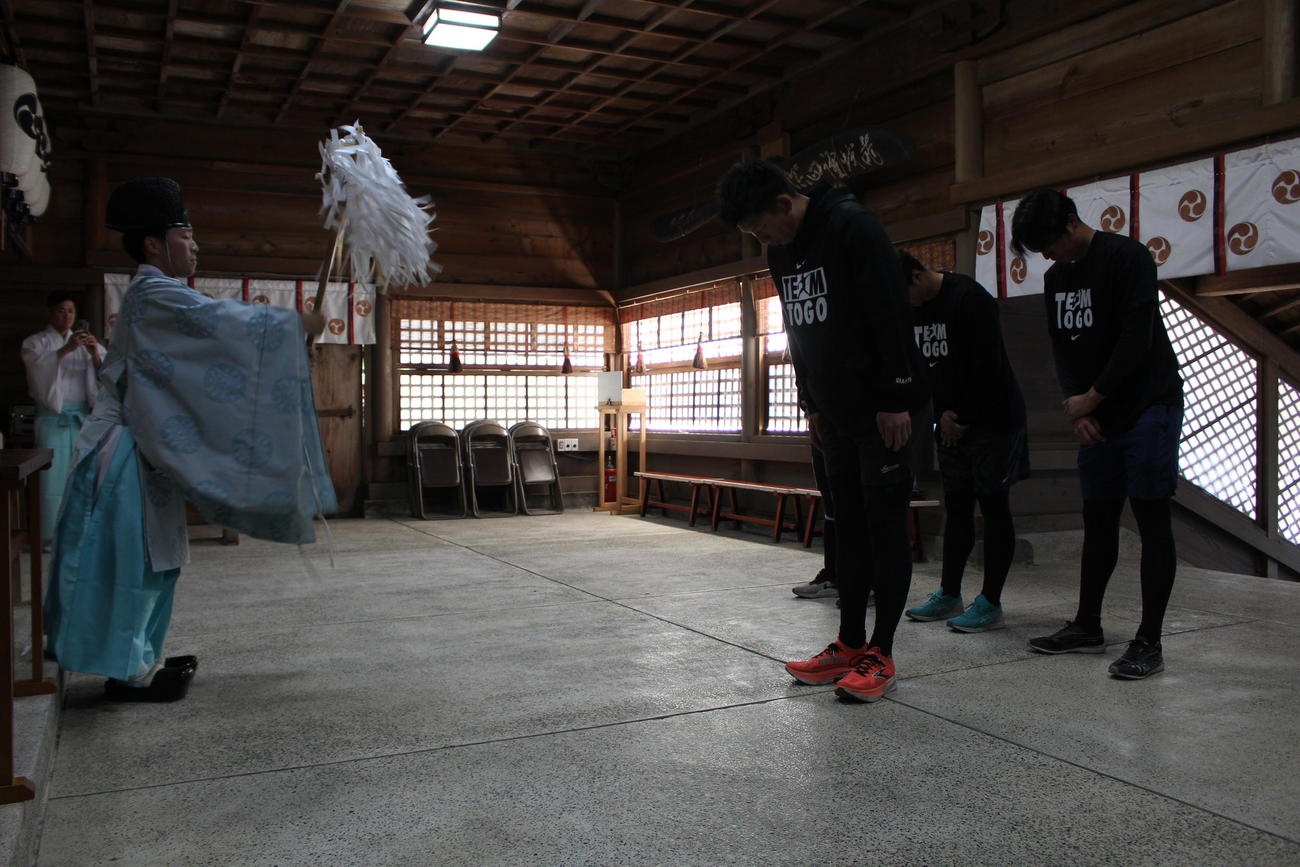今山八幡宮を参拝した戸郷