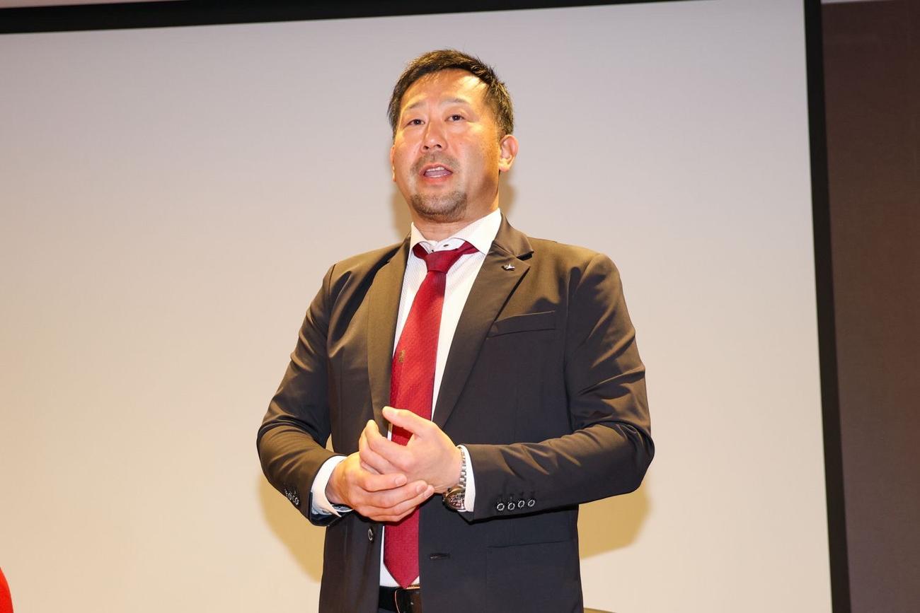 監督・コーチ会議に出席した楽天三木監督（球団提供）
