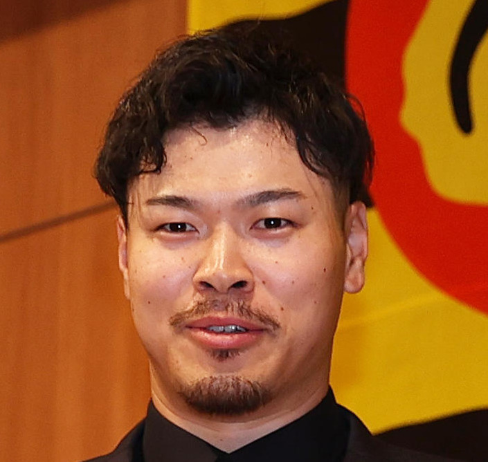 佐藤輝明（2025年11月撮影）