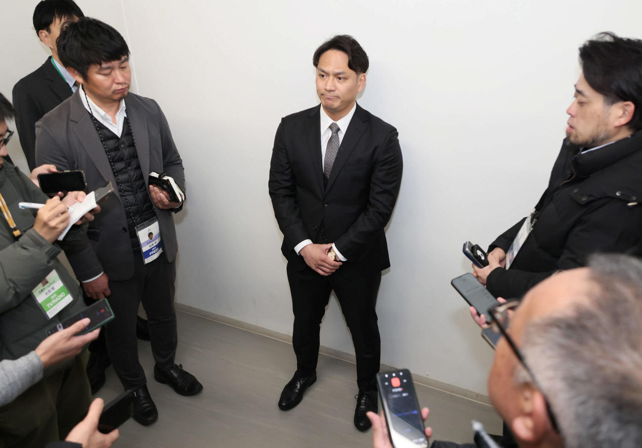 引退を表明した広島田中（撮影・加藤孝規）