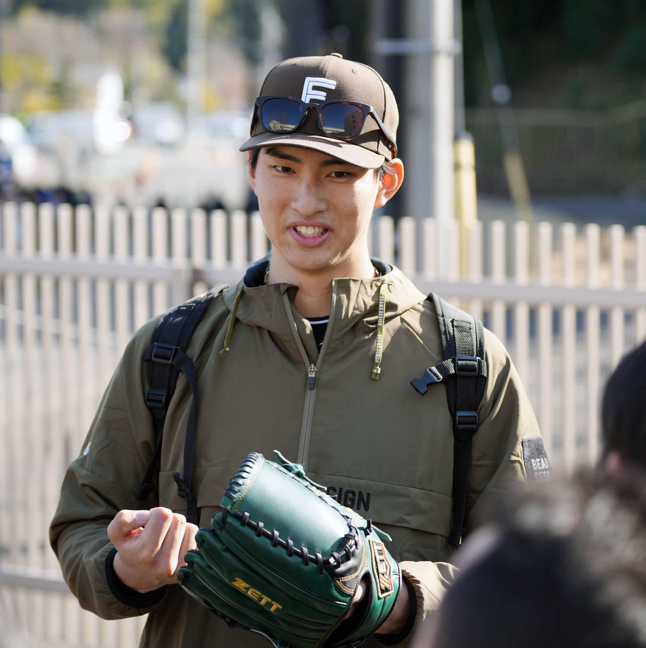 公開自主トレ後に囲み取材に応じる日本ハム達（撮影・小島史椰）